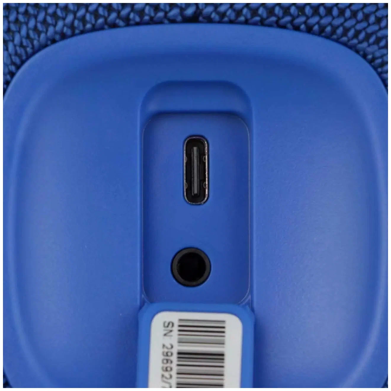 Колонка портативная Xiaomi Mi Portable Bluetooth Speaker в Челябинске купить по недорогим ценам с доставкой